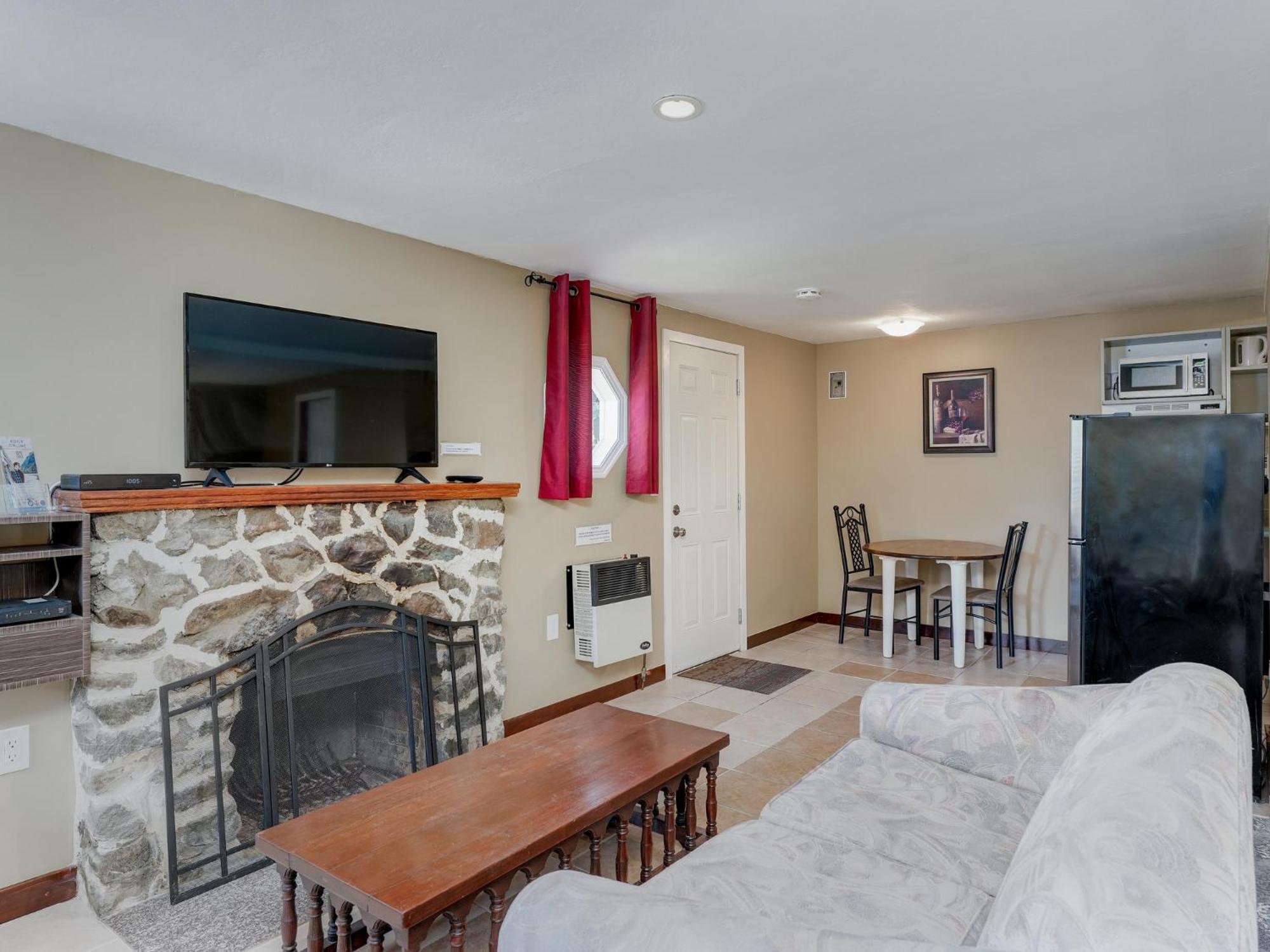 Malahat Bungalows Motel Dış mekan fotoğraf